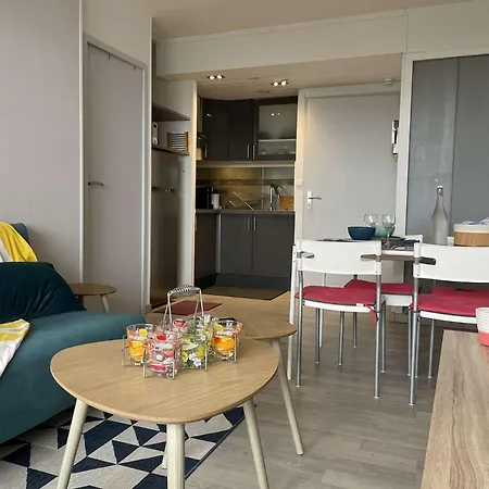 Appt 2 Pieces - Lr090-d122 * La Rochelle (Charente-Maritime)